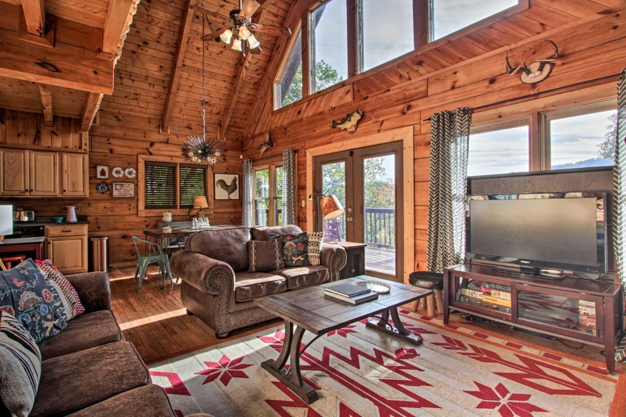 Pigeon Forge Scenic Solitude With Private Hot Tub! 외부 사진