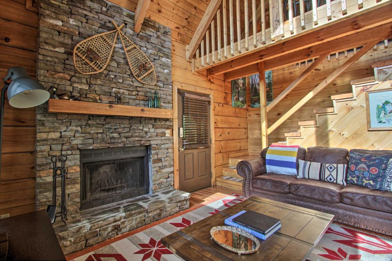 Pigeon Forge Scenic Solitude With Private Hot Tub! 외부 사진
