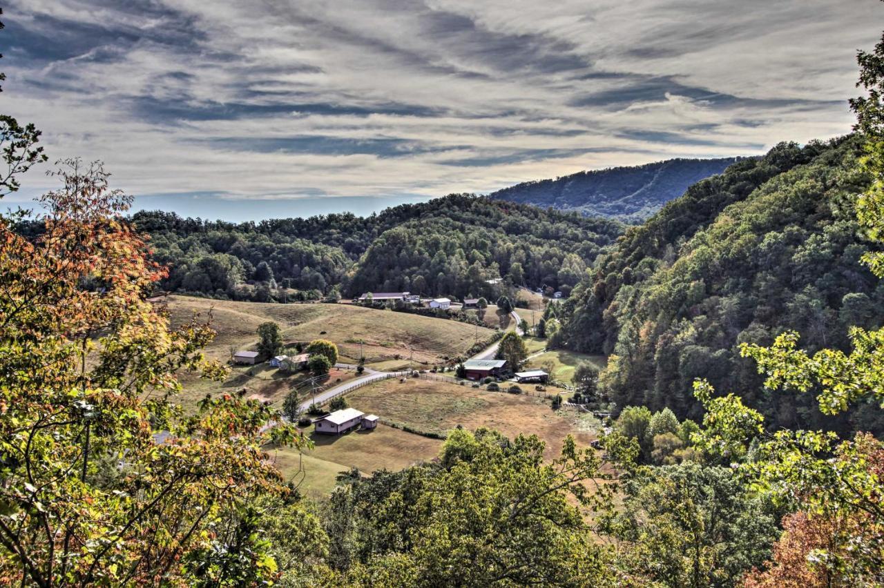 Pigeon Forge Scenic Solitude With Private Hot Tub! 외부 사진