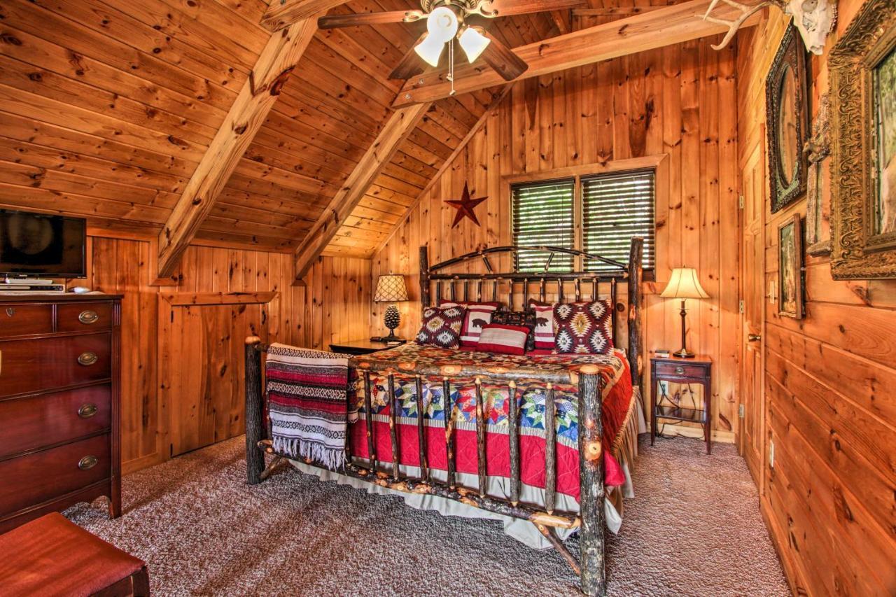 Pigeon Forge Scenic Solitude With Private Hot Tub! 외부 사진