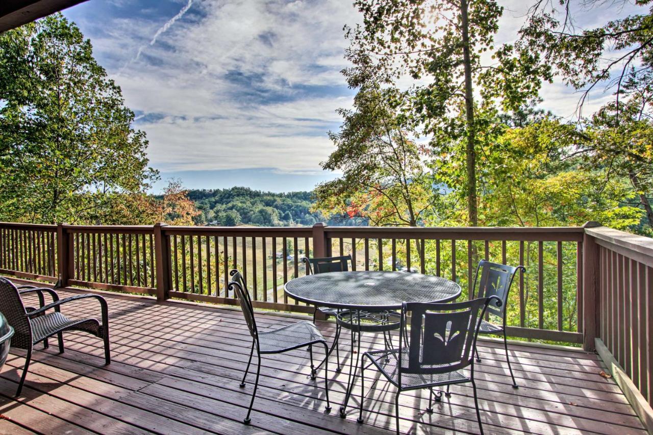 Pigeon Forge Scenic Solitude With Private Hot Tub! 외부 사진