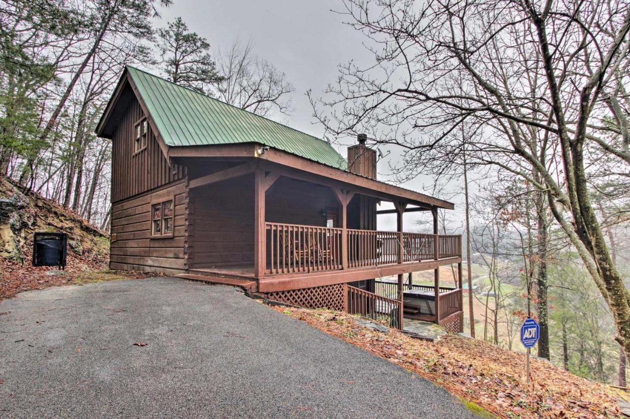 Pigeon Forge Scenic Solitude With Private Hot Tub! 외부 사진